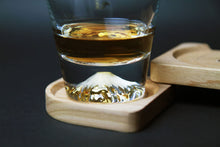 画像をギャラリービューアに読み込む, 【プレミアムギフトセット】 田島硝子 底の富士山が輝く 富士山グラスセット/富士山ロックグラス/富士山タンブラー/木製コースター付