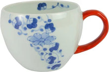 画像をギャラリービューアに読み込む, 有田焼 賞美堂本店 染付帯唐草文 スープマグ (赤) S-1499 伝統工芸