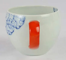 画像をギャラリービューアに読み込む, 有田焼 賞美堂本店 染付縁花弁紋 スープマグ 赤 S-1505 伝統工芸 日本