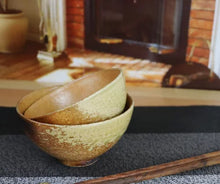 画像をギャラリービューアに読み込む, 信楽焼 夫婦茶碗 飯椀【古信楽(大・小)茶碗w909-11_909-12】