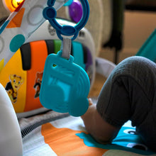 画像をギャラリービューアに読み込む, ベビーアインシュタイン Baby Einstein 4 1 ベビージム ピアノジム【 0ヶ月~ 】足 音が鳴る 光る プレイマット あんよ キック 赤ちゃん 赤ちゃん 出産祝い お誕生日 クリスマス 人気 ギフト キッキンチューンズ・ジム 11749 Kids2