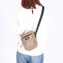 画像をギャラリービューアに読み込む, [ SCANDINAVIAN FOREST / スカンジナビアンフォレスト ] ショルダーバッグ スマホ ショルダーバッグ 斜めがけ レディース メンズ ユニセックス ハリネズミ かわいい スポーティー ミニ 小さい おしゃれ シンプル 北欧 スマホポーチ ショルダー 251-AFSF339
