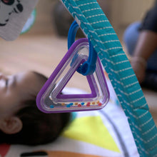 画像をギャラリービューアに読み込む, ベビーアインシュタイン Baby Einstein 4 1 ベビージム ピアノジム【 0ヶ月～ 】足 音が鳴る 光る プレイマット あんよ キック 赤ちゃん 赤ちゃん 出産祝い お誕生日 クリスマス 人気 ギフト キッキンチューンズ・ジム 11749 Kids2
