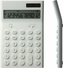 画像をギャラリービューアに読み込む, ±0 プラスマイナスゼロ 電卓 おしゃれ 丸ボタン 12桁 シンプル モノトーン 経理 会計 計算 事務 使いやすい プレゼント ギフト 計算機 ソーラー カリキュレーター ビジネス ショップ 店頭用 税切替え プラスマイナスゼロ ［ ±0 電子計算機 M ZZD-J010 ］
